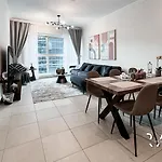 Rare Holiday Homes - Marina Quays West Tower - Near Marina Mall - R1003 - Dubai Marina