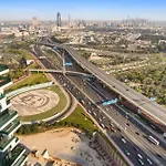 Elegant 3Br Study 5 Mins From Dubai Frame