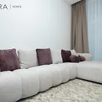 Mira Holiday Homes - Newly 2 Bedroom With Balcony In Business Bay