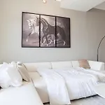 Cozy Urban 2Br Apartment In Dec Tower Marina