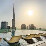 Stunning 2Br With Burj View & Infinity Pool