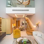 Iconic 1Bedroom Duplex With Skyline Views Near Downtown Dubai & Burj Khalifa