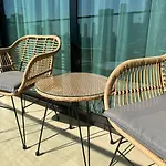Stylish Loft New 1 Bedroom Apartmet In Jvc