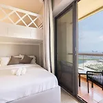 First Class 1Br Breathtaking Beach Views