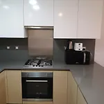 Entire House In Palm Jumeriah With Direct Access To The Beach