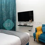 Bloomfields Cozy Stu In Azizi Riviera Meydan