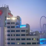 Yellow Parrot Hostel Jbr