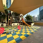 Sleek And Stylish - Modern Studio In The Heart Of Dubai By Petals Holiday Homes