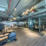 Vogue The Sterling By Omniyat Dubai Pool View With Balcony Near Burj Khalifa And Dubai Mall