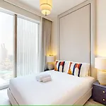 Dubai Center Luxury Appartment