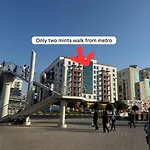 Backpackers Heaven ! 18 Beds In A 2 Bedroom Apartment In Front Of Union Metro Station Diera Dubai