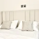 Al Manara Premium Deluxe Studio