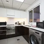2 Bedroom Apartment Al Suffouh