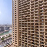 Stylish Studio Apartment Perfect For 3 In Production City