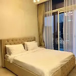 Chic 1-Bedroom Retreat With Stunning Canal View Near Burj Khalifa & Business Bay