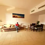 Ain View Homestay Jbr