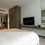 Keyrock Living - Elegant Studio In Business Bay