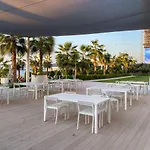 First Class 1Br Luxury Beachfront In La Vie