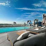 Higuests - Stylish 1Br Retreat With Modern Interiors In Dubai