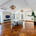 Penthouse With Private Pool And Maid Service