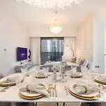 Dream Inn - Act One Act Two Apartment, Downtown Dubai