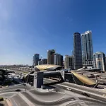 Prime 1Br At Global Lake View Walk To The Metro