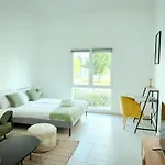 Luxury Studio - Discovery Gardens, 10 Minutes Drive To Marina