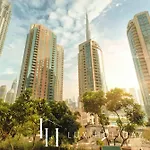 Lux - The Downtown Blvd Suite