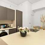 Luxurious 2Br Stay Marina View