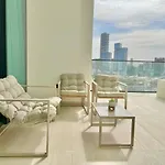 Luxurious 2Br With Private Pool In Jvc