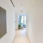 Stunning 1 Bdr Luxury Residence At Jvc