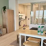 Upgraded & Cozy Boutique Studio In Palm Jumeirah Pv7