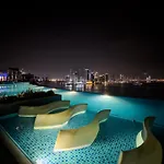 Palm Jumeirah Beachfront Apartment With Amazing Infinity Pool And Private Beach