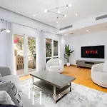 Lux The Meadows 5 Bed Villa