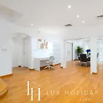Lux The Meadows 5 Bed Villa