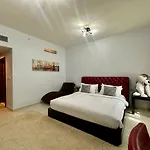 Stylish 1Br In Executive Tower