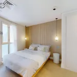Chic And Modern 2Br Duplex With City View