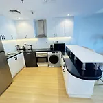 Bel Appartement Dubai Marina