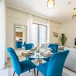 Dubai Creek Gem, Stylish Condo With Two Balconies