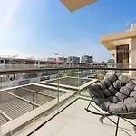 Stonetree - The Modern Family Friendly Villa