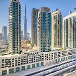 Exclusive Offer Cozy Stay With Burj Khalifa Views By Deluxe Holiday Homes