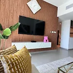 Iconic 2Br With Burj Khalifa & Downtown Views