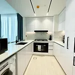 Premium 2Br Apartment With Private Pool In Jvc