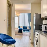 Cosy Studio In Bloom Towers Jvc