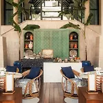 Jumeirah Beach Hotel Dubai