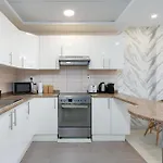 Modern 1Br Apartment In Jlt Next To Metro With City Views