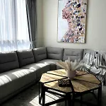 Modern Skyline 2-Bedroom With Sea View
