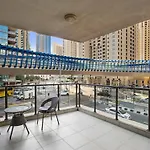 Stylish & Lively 1Bdr In Marina Quay