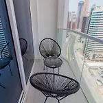 Cozy Studio Haven In Ag Tower - Business Bay