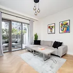 Chic Dubai Creek 1-Bed With Large Terrace
